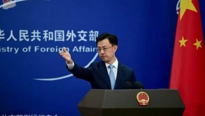 美国制裁12个实体，包括在香港地区的实体，指控其运输伊朗石油到中国，外交部：坚决反对非法单边制裁，将坚定维护本国企业的正当合法权益