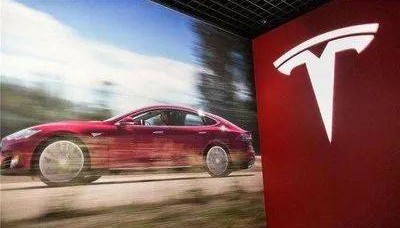 特斯拉董事长狂抛公司股票，内部人士都在抛售