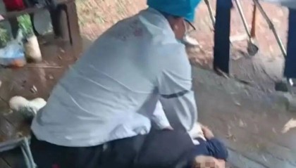 公园凉亭突遭雷击，网传多名游客受伤？官方回应→