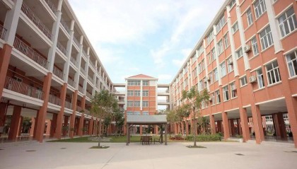 “一人收200元班费，全班近一万元要用到什么时候”？家长质疑！官方回应