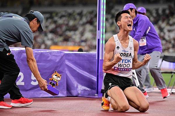 田径世锦赛|男子跳高屈居亚军,禹相赫就是韩国田径的门面