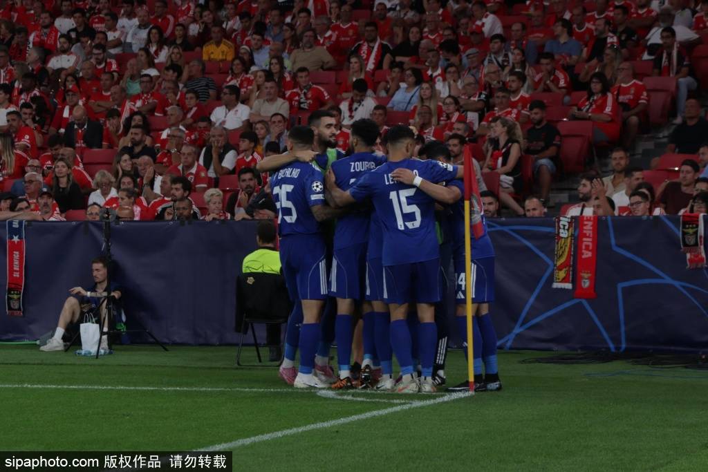 穆帅执教本菲卡引发土耳其球迷愤怒:执教费内巴切是错误的回归?