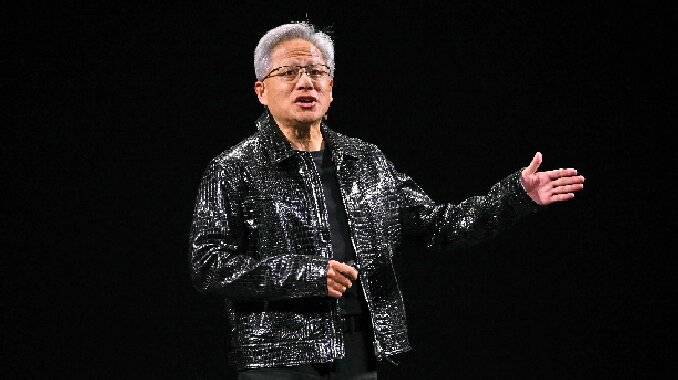 华为发布多款芯片,中方信心增强,正面对打英伟达,黄仁勋:感到失望。