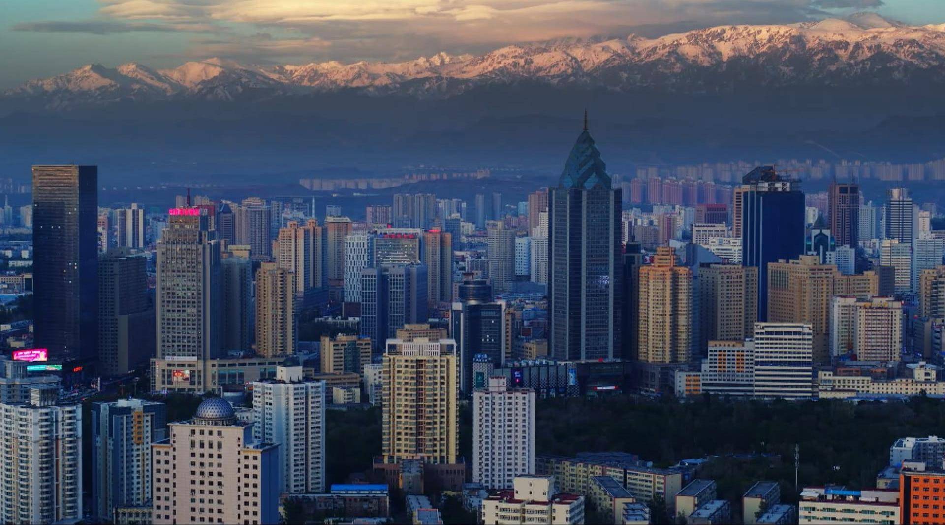 时政微视频丨瞰新疆