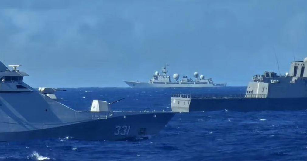 美论坛:明明中国的815侦察船没有武器,为什么没有海盗抢劫它?