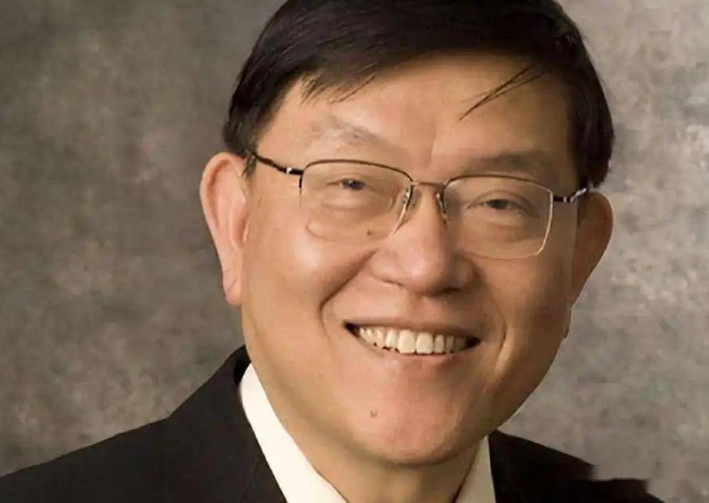 中芯国际创始人张汝京曾说,他说在自己离开台积电时,台积电董事长告诉他,你敢去大陆,那在台积电的这么多股票就不能拿了